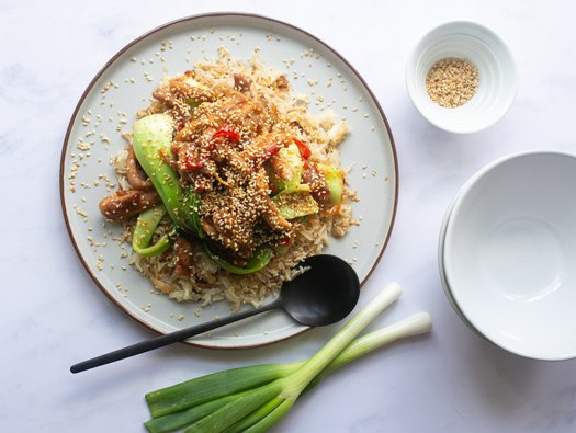 Sticky chilli chicken rice