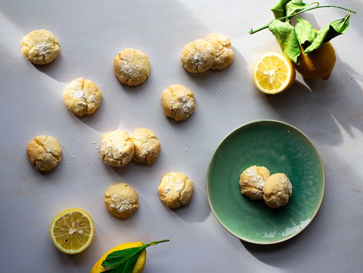 Lemon ricciarelli