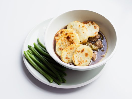 Quick lamb and leek hotpot