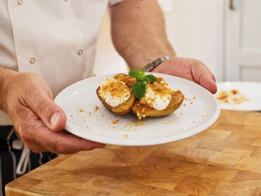 Easy baked pears