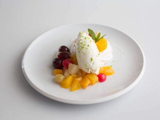 Fruit cocktail pavlova with Chantilly cream