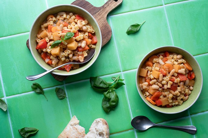 Chunky vegetable and pasta soup