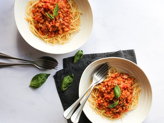 Red lentil bolognese