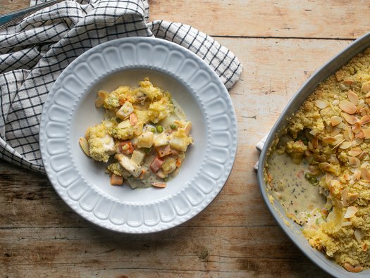 Chicken and vegetable crumble