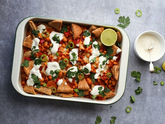 Mexican chilli bean nachos