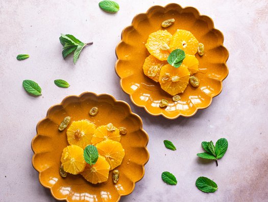 Moroccan orange slices with golden sultanas