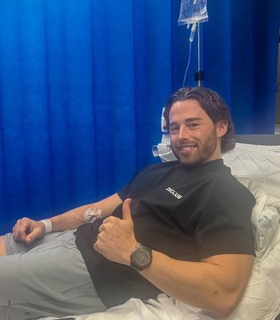 Niven Hopkins - hospital after gout flareup