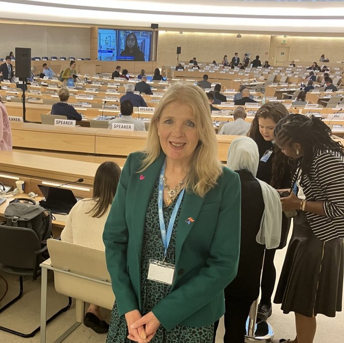 Fiona Loud at Palais de Nations, Geneva